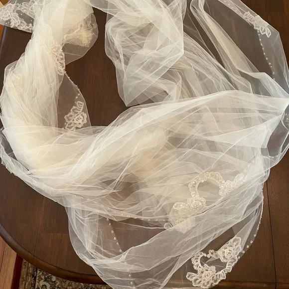 Royal weddings bridal - Picture 8 of 16